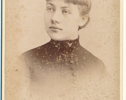 Warszawa foto Conrad Młoda kobieta 1887r 